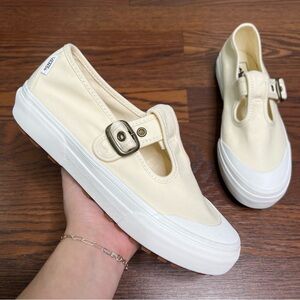 Vans Style 93 Mary Jane shoes in a cream/yellow canvas size M 5.5 / W 7